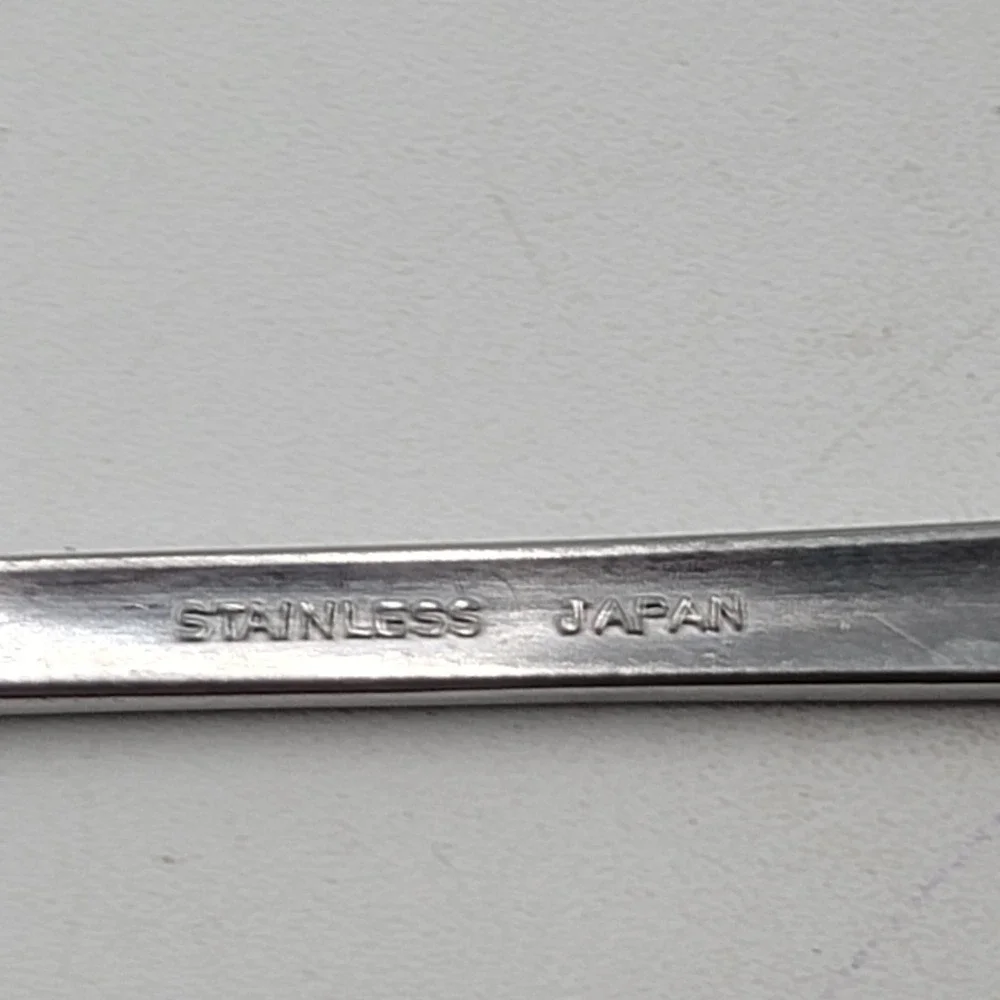 34pc Erica Erika Pattern Stainless Japan Flatware Set Knives Forks Spoons Ornate
